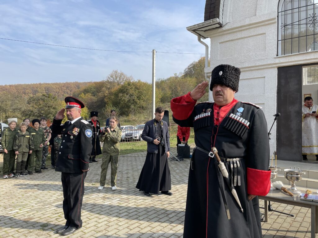 Нагайка, шашка, верный конь: казачий праздник в Азовской | 20.10.2021 |  Северская - БезФормата